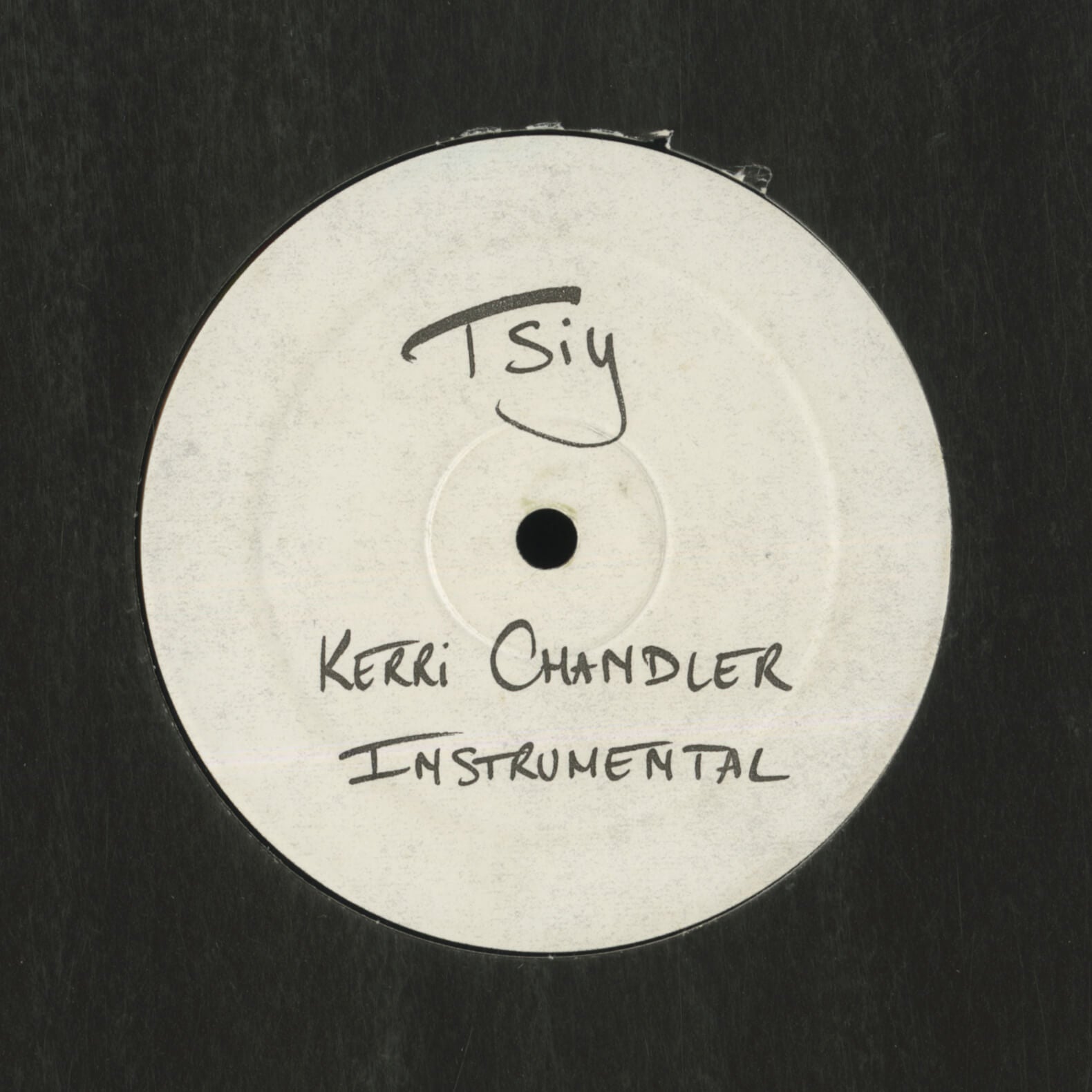 Risksoundsystem – Tsiy (Kerri Chandler Instrumental)