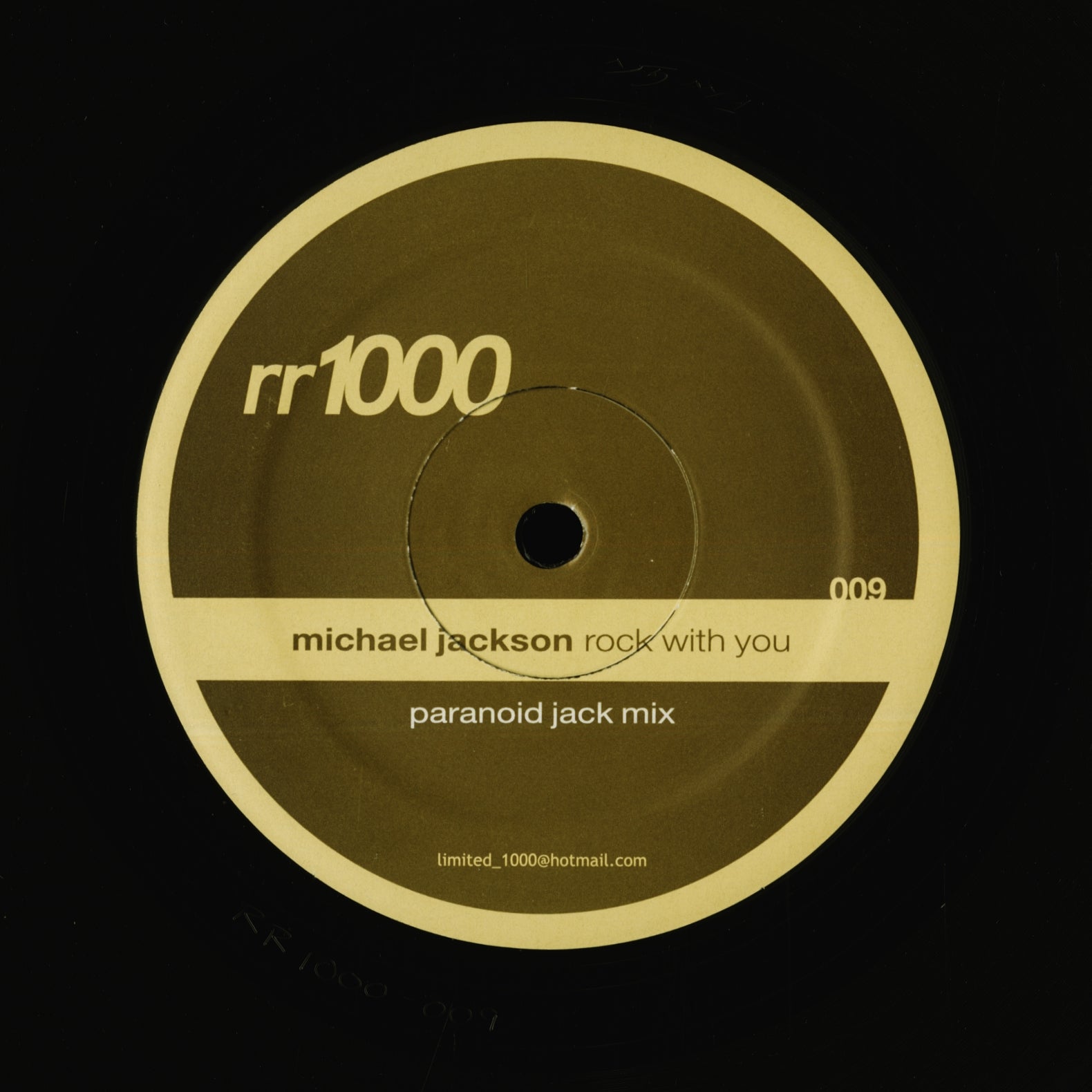 Michael Jackson – Rock With You (Paranoid Jack Mix)