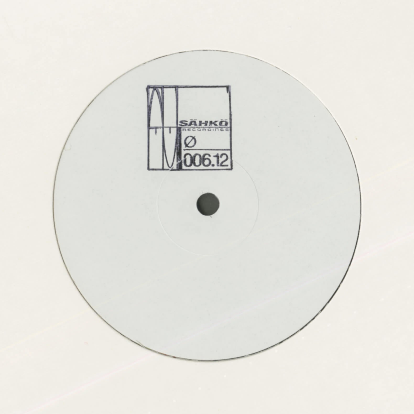 Ø (Mika Vainio) – Kuvio