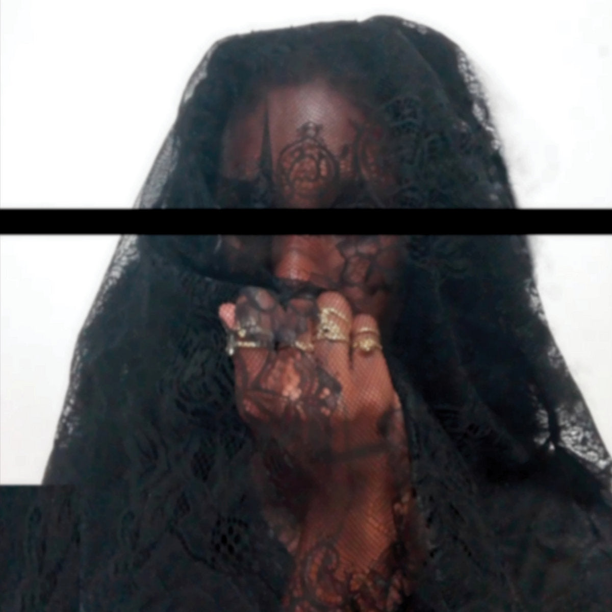 Victoria Mingot – God Spill